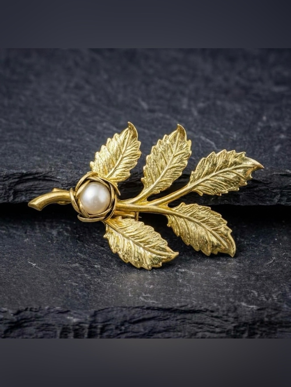 Vintage 50s Retro Faux Pearl Etched Leaf Branch Botanical Gold Tone Brooch